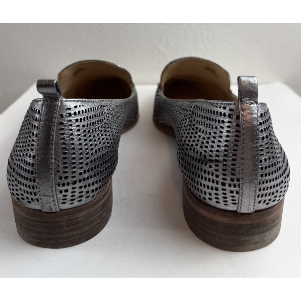 Vince Camuto Kadee Silver Pointed Toe Cut Out Leather Loafer Womens Flats Sz 9.5 - Picture 7 of 9